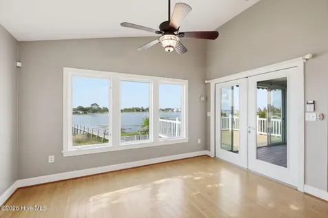 1510 Avery Street Morehead City NC 28557