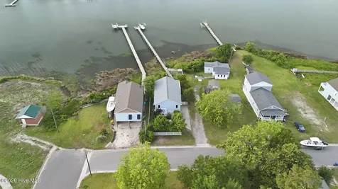1510 Avery Street Morehead City NC 28557
