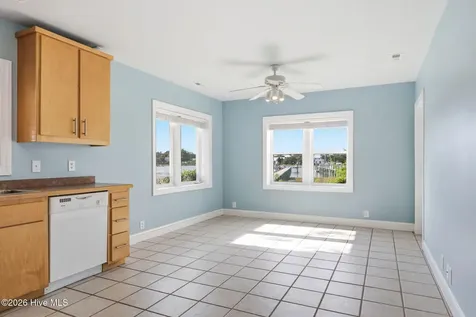 1510 Avery Street Morehead City NC 28557