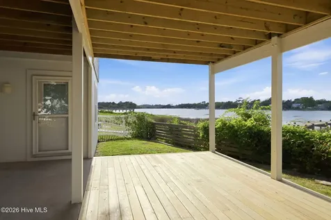 1510 Avery Street Morehead City NC 28557