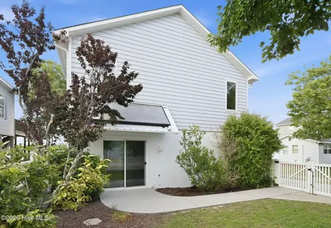 1510 Avery Street Morehead City NC 28557