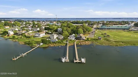 1510 Avery Street Morehead City NC 28557