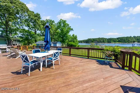 738 Dawson Creek Road Arapahoe NC 28510