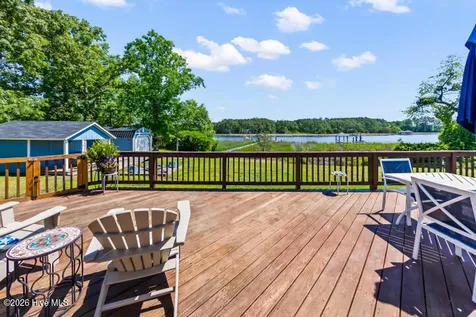 738 Dawson Creek Road Arapahoe NC 28510