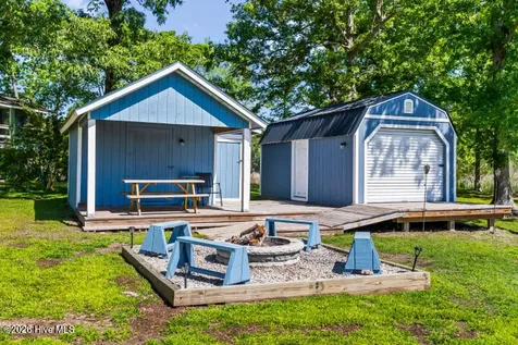 738 Dawson Creek Road Arapahoe NC 28510