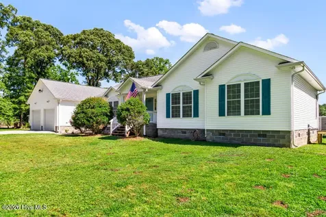 738 Dawson Creek Road Arapahoe NC 28510