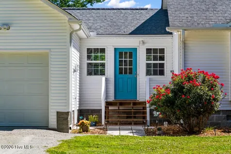 738 Dawson Creek Road Arapahoe NC 28510