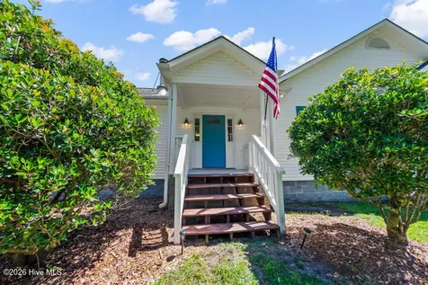 738 Dawson Creek Road Arapahoe NC 28510