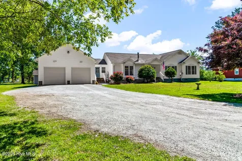 738 Dawson Creek Road Arapahoe NC 28510