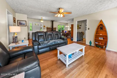 738 Dawson Creek Road Arapahoe NC 28510