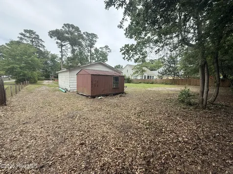 214 Trails End Road Wilmington NC 28409