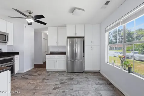 2619 Idlebrook Circle Midway Park NC 28544