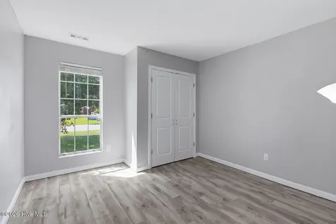 2619 Idlebrook Circle Midway Park NC 28544