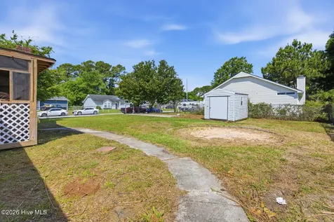 2619 Idlebrook Circle Midway Park NC 28544