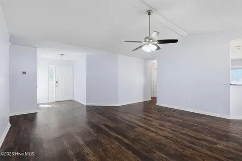 2619 Idlebrook Circle Midway Park NC 28544