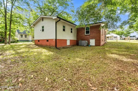 128 Parker Street Rockingham NC 28379