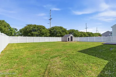 2131 Eleuthera Way Elizabeth City NC 27909