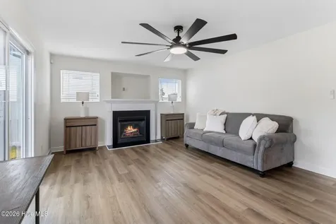 2131 Eleuthera Way Elizabeth City NC 27909