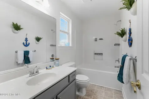 2131 Eleuthera Way Elizabeth City NC 27909