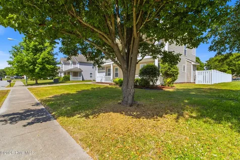 2131 Eleuthera Way Elizabeth City NC 27909