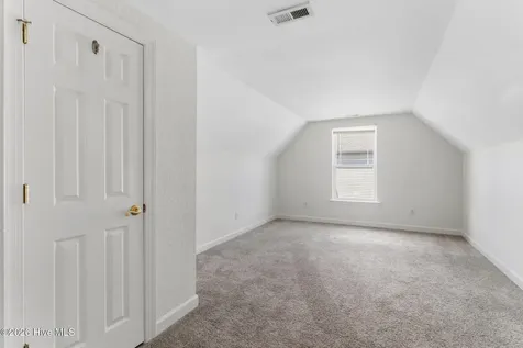 2131 Eleuthera Way Elizabeth City NC 27909