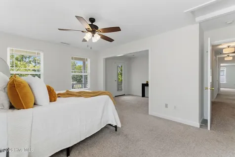 2131 Eleuthera Way Elizabeth City NC 27909