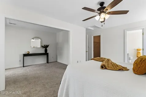 2131 Eleuthera Way Elizabeth City NC 27909