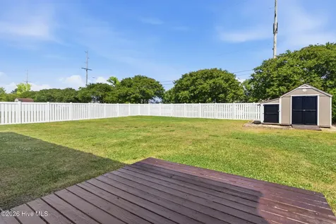 2131 Eleuthera Way Elizabeth City NC 27909