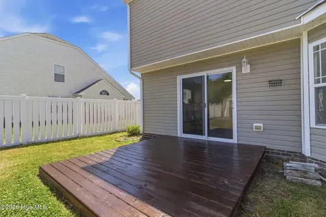2131 Eleuthera Way Elizabeth City NC 27909