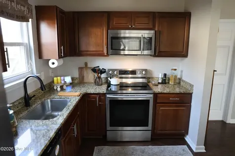 425 Palmetto Court Jacksonville NC 28546