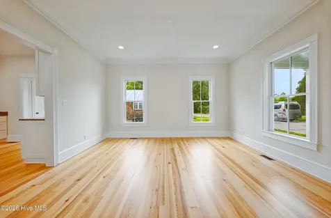 301 W Gale Street Edenton NC 27932