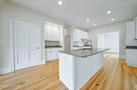 301 W Gale Street Edenton NC 27932