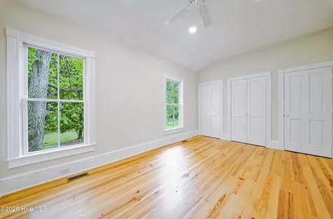 301 W Gale Street Edenton NC 27932