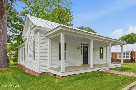 301 W Gale Street Edenton NC 27932