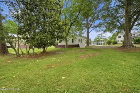 301 W Gale Street Edenton NC 27932