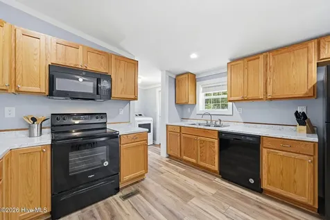 217 Woodside Drive Hampstead NC 28443