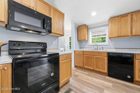 217 Woodside Drive Hampstead NC 28443