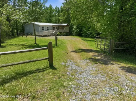 217 Woodside Drive Hampstead NC 28443