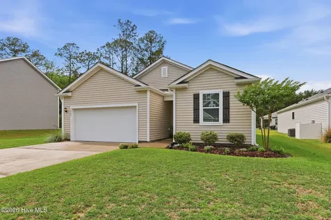 1721 Ament Way SE Bolivia NC 28422