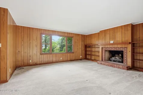 3030 Fairway Road Morehead City NC 28557