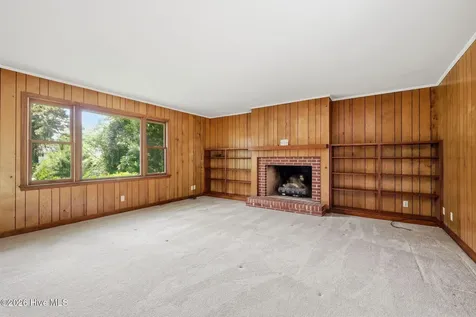 3030 Fairway Road Morehead City NC 28557