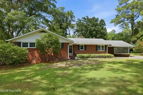 3030 Fairway Road Morehead City NC 28557