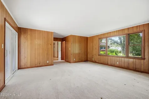 3030 Fairway Road Morehead City NC 28557
