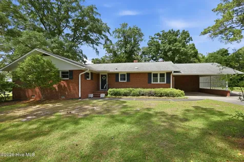 3030 Fairway Road Morehead City NC 28557