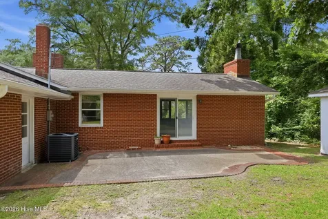 3030 Fairway Road Morehead City NC 28557