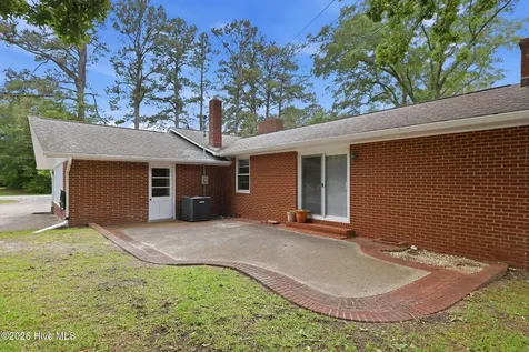 3030 Fairway Road Morehead City NC 28557