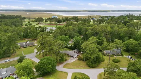 3030 Fairway Road Morehead City NC 28557