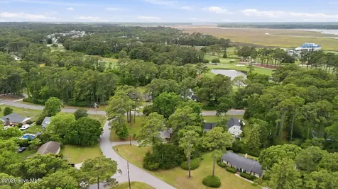 3030 Fairway Road Morehead City NC 28557