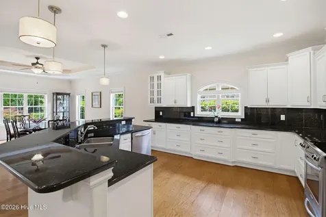 5825 White Heron Road Wilmington NC 28412