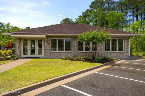 5825 White Heron Road Wilmington NC 28412